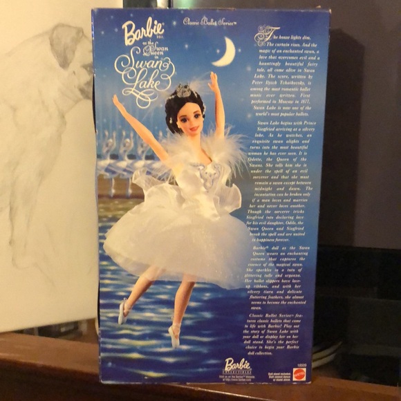 Barbie the Swan Queen in Swam Lake - Picture 6 of 8